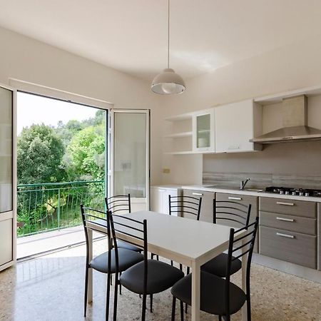 Joivy Family Flat With 3 Balconies, 10 Min To Beach Монелья Екстер'єр фото
