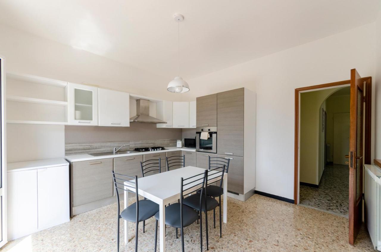 Joivy Family Flat With 3 Balconies, 10 Min To Beach Монелья Екстер'єр фото